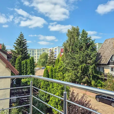 2 Bedroom Cozy Home In Szczecin 度假居