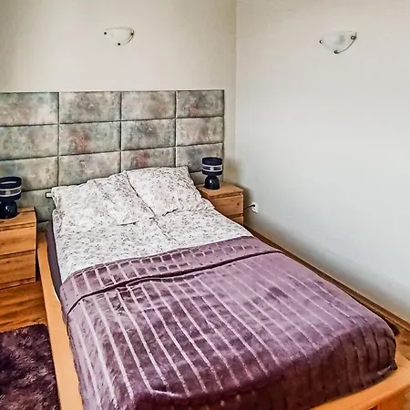 2 Bedroom Cozy In Casa de Férias